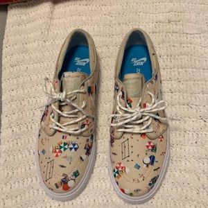 Like NEW. Sz 10 Stefan Janoski ‘Beach’